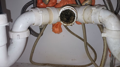 Benefits of hiring professional plumbers